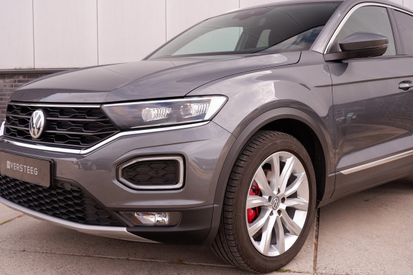 Volkswagen T-Roc 1.5 TSI Sport LED | Trekhaak | Carplay | Camera | PDC