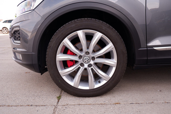 Volkswagen T-Roc 1.5 TSI Sport LED | Trekhaak | Carplay | Camera | PDC