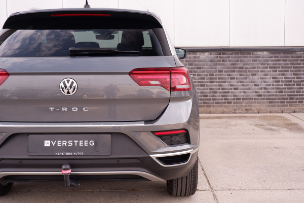 Volkswagen T-Roc 1.5 TSI Sport LED | Trekhaak | Carplay | Camera | PDC