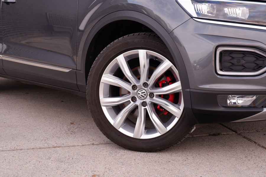 Volkswagen T-Roc 1.5 TSI Sport LED | Trekhaak | Carplay | Camera | PDC
