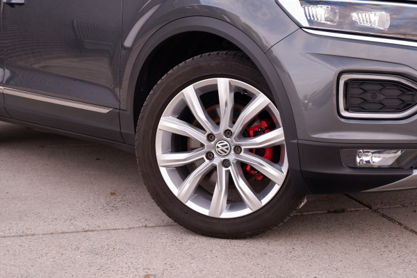 Volkswagen T-Roc 1.5 TSI Sport LED | Trekhaak | Carplay | Camera | PDC