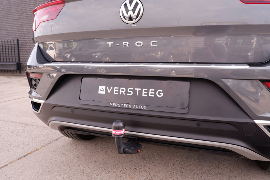 Volkswagen T-Roc 1.5 TSI Sport LED | Trekhaak | Carplay | Camera | PDC
