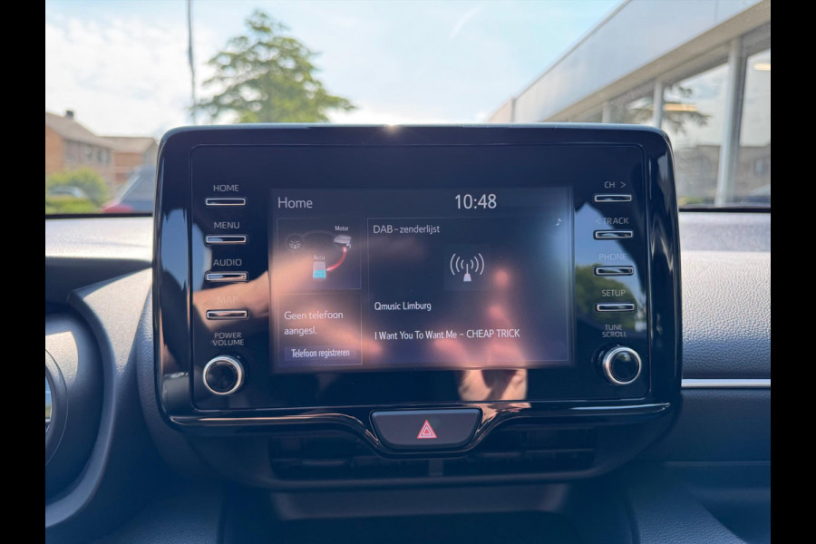 Toyota Yaris 1.5 Hybrid Dynamic Plus | Stoelverwarming, Keyless, LED, Lichtmetalen velgen, Parkeercamera, Adaptive cruise control