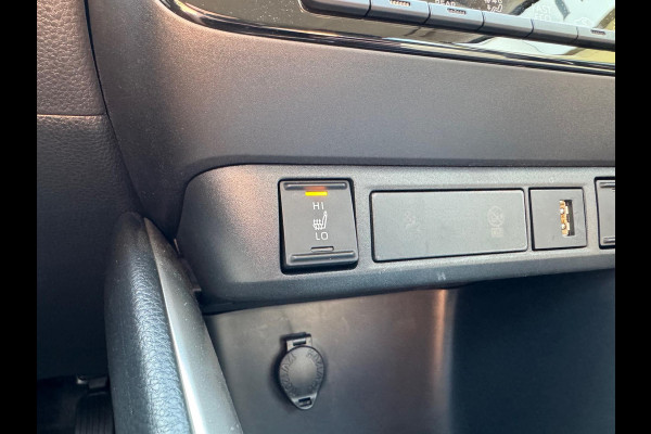 Toyota Yaris 1.5 Hybrid Dynamic Plus | Stoelverwarming, Keyless, LED, Lichtmetalen velgen, Parkeercamera, Adaptive cruise control