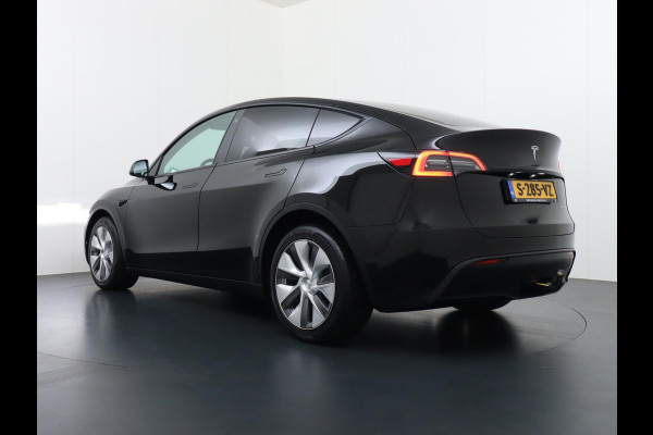 Tesla Model Y Long Range AWD 75 kWh AUTOPILOT | TREKHAAK AFNEEMBAAR | TESLA GARANTIE T/M 4-2027