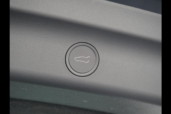 Tesla Model Y Long Range AWD 75 kWh AUTOPILOT | TREKHAAK AFNEEMBAAR | TESLA GARANTIE T/M 4-2027