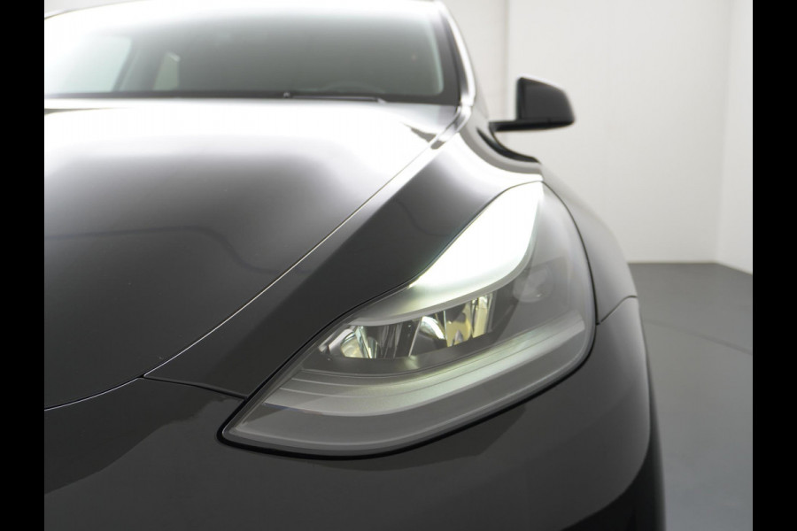 Tesla Model Y Long Range AWD 75 kWh AUTOPILOT | TREKHAAK AFNEEMBAAR | TESLA GARANTIE T/M 4-2027