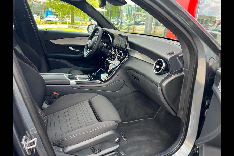 Mercedes-Benz GLC 300e 4MATIC Business Solution Luxury