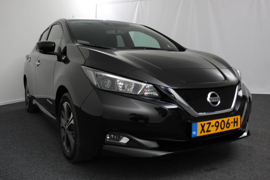 Nissan Leaf N-Connecta 40 kWh Automaat | Navigatie | Bluetooth | Cruise control | Camera | Parkeer sensoren |