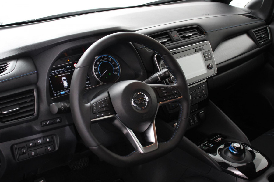 Nissan Leaf N-Connecta 40 kWh Automaat | Navigatie | Bluetooth | Cruise control | Camera | Parkeer sensoren |