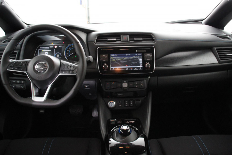 Nissan Leaf N-Connecta 40 kWh Automaat | Navigatie | Bluetooth | Cruise control | Camera | Parkeer sensoren |