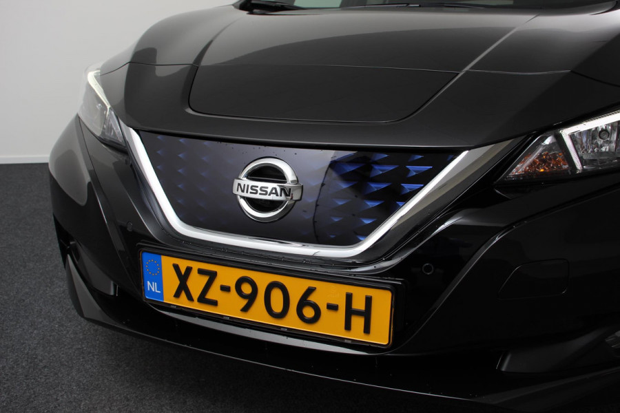 Nissan Leaf N-Connecta 40 kWh Automaat | Navigatie | Bluetooth | Cruise control | Camera | Parkeer sensoren |