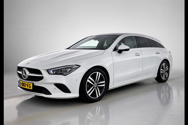 Mercedes-Benz CLA-Klasse Shooting Brake 200 Business Luxury(NL-auto, 1e Eig, Dealer OnderH, Panorama, SfeerV, Trekhaak, Etc)