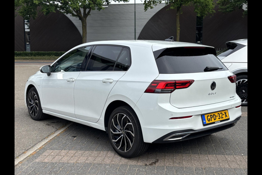 Volkswagen Golf 1.4 eHybrid Style MEMORY SEAT | ALCANTARA | RIJKLAAR INCL. 12 MND. BOVAGGARANTIE