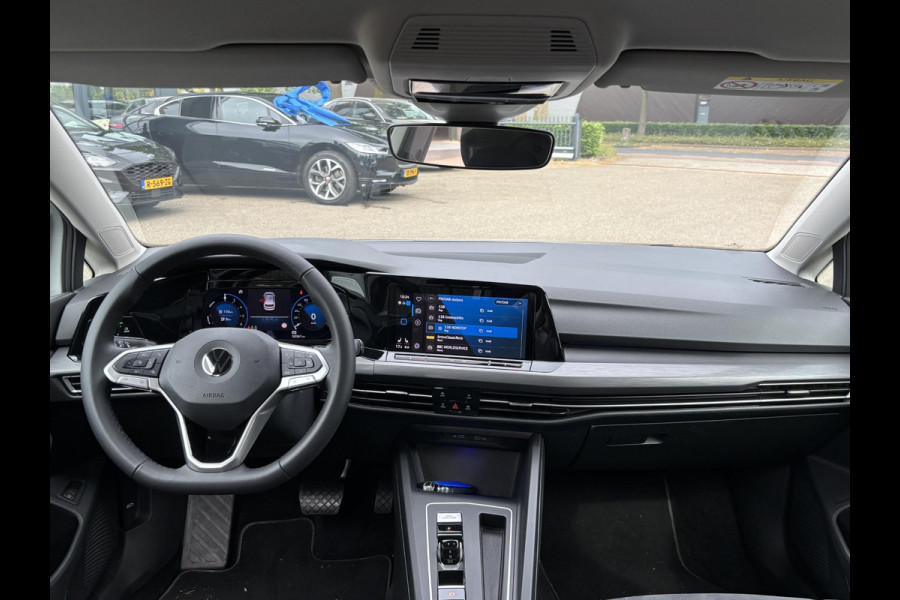 Volkswagen Golf 1.4 eHybrid Style MEMORY SEAT | ALCANTARA | RIJKLAAR INCL. 12 MND. BOVAGGARANTIE