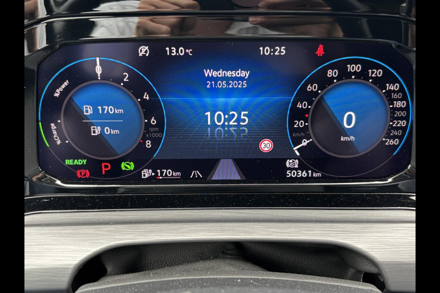Volkswagen Golf 1.4 eHybrid Style MEMORY SEAT | ALCANTARA | RIJKLAAR INCL. 12 MND. BOVAGGARANTIE