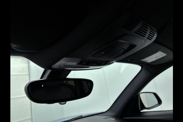 BMW 1-serie 118i Edition Sport Line Shadow High Executive(NL-auto, Perfect Onderhouden, Navi, StoelV, Climate Con, Etc)