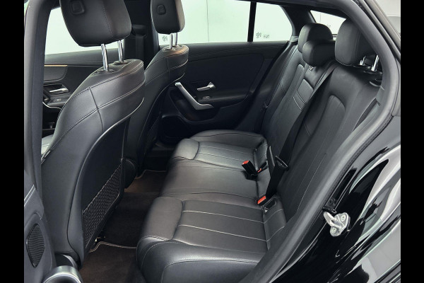 Mercedes-Benz CLA-Klasse Shooting Brake 180 Business Luxury(1e Eig, Dealer OndH, NL-auto, Panorama, Sfeer-V, Navi, Camera, Etc)