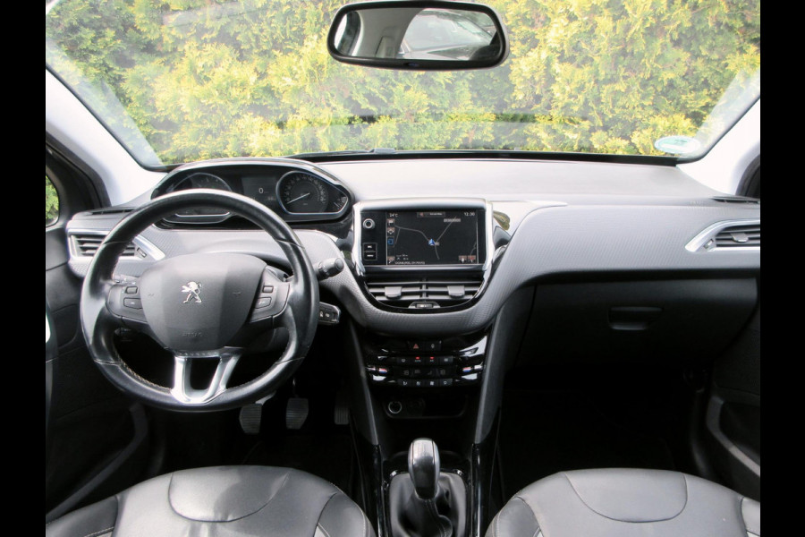 Peugeot 2008 1.2 PureTech Allure*Navi*Cruise*Camera*