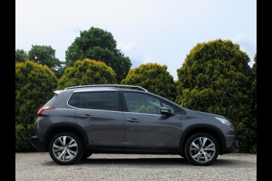 Peugeot 2008 1.2 PureTech Allure*Navi*Cruise*Camera*