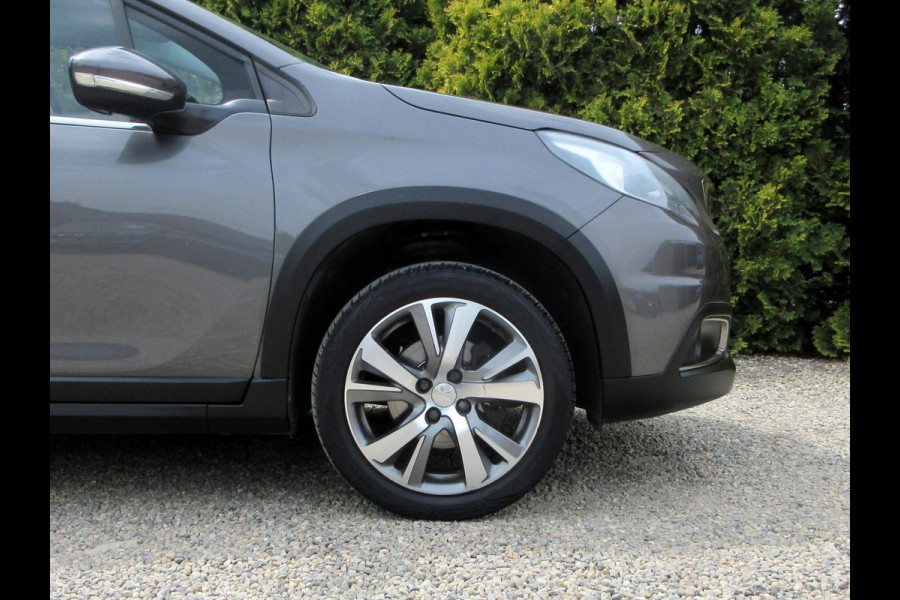 Peugeot 2008 1.2 PureTech Allure*Navi*Cruise*Camera*