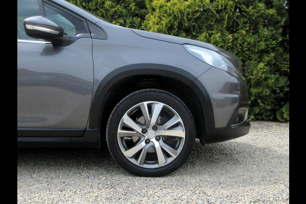 Peugeot 2008 1.2 PureTech Allure*Navi*Cruise*Camera*
