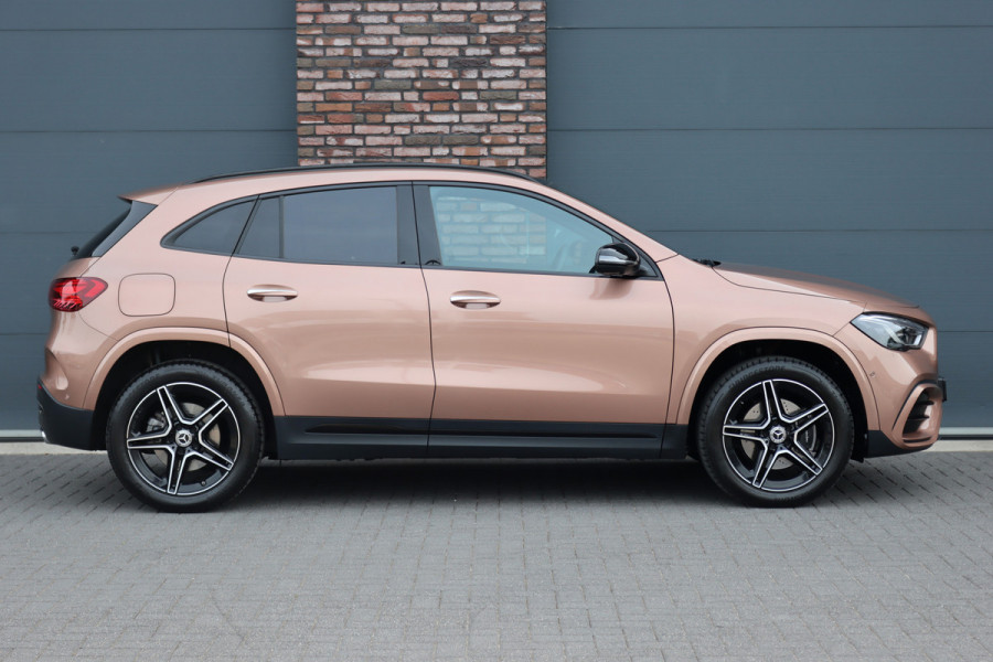 Mercedes-Benz GLA 250 e AMG Line Aut8 | Facelift | Distronic | Panoramadak | Memory | Verwarmd Stuurwiel | HUD | Multibeam LED | Keyless Go | Zitcomfortpakket |