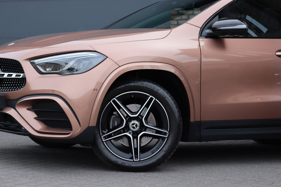 Mercedes-Benz GLA 250 e AMG Line Aut8 | Facelift | Distronic | Panoramadak | Memory | Verwarmd Stuurwiel | HUD | Multibeam LED | Keyless Go | Zitcomfortpakket |