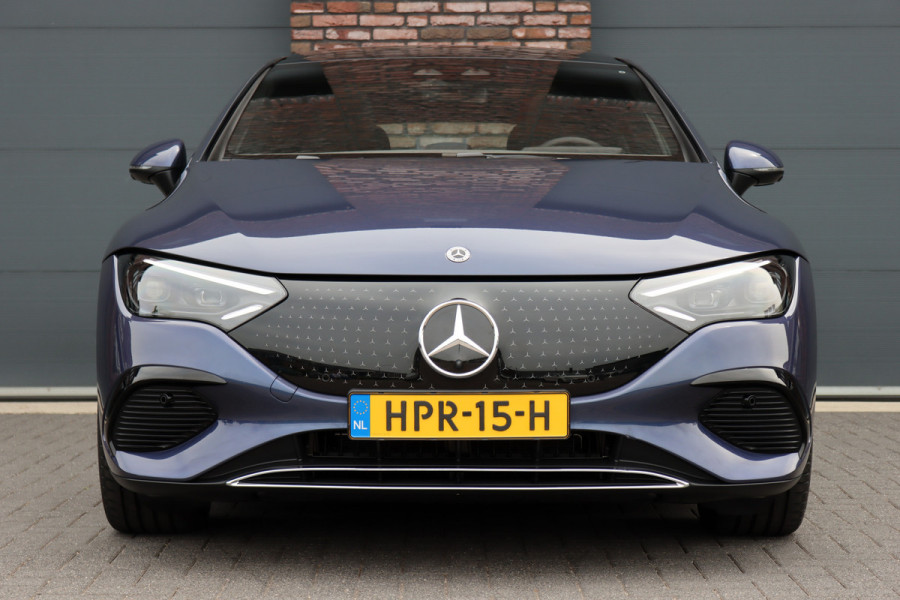 Mercedes-Benz EQE 300 Business Line 89 kWh | Luchtvering | Achterasbesturing | Burmester | Panoramadak | Distronic+ | Leder | Memory | Stuurwiel Verwarmd | Digital Light | Keyless Go |