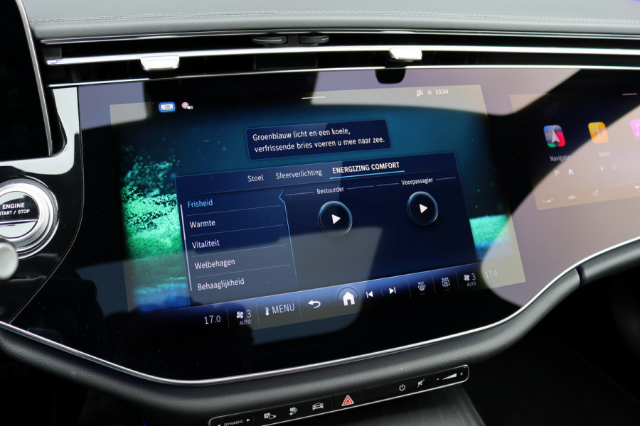 Mercedes-Benz E-Klasse 300 e AMG Line Aut9 | MBUX Hyperscreen | Distronic+ | Burmester | Panoramadak | Memory | 3D-Display | Trekhaak | Digital Light | HUD | Surround Camera |