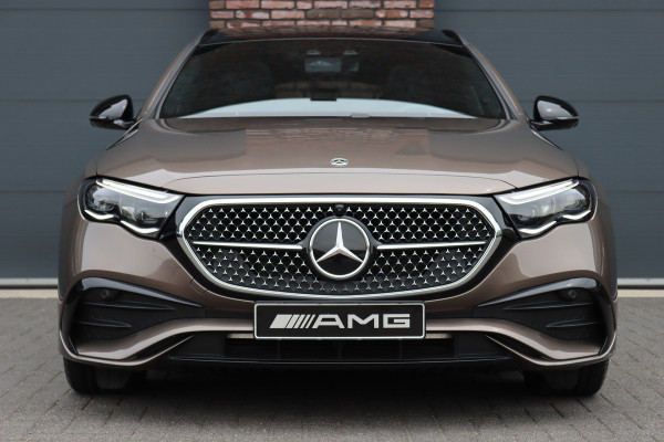 Mercedes-Benz E-Klasse 300 e AMG Line Aut9 | MBUX Hyperscreen | Distronic+ | Burmester | Panoramadak | Memory | 3D-Display | Trekhaak | Digital Light | HUD | Surround Camera |