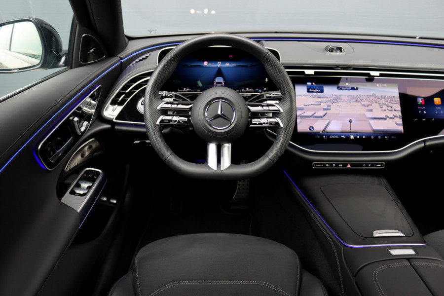 Mercedes-Benz E-Klasse 300 e AMG Line Aut9 | MBUX Hyperscreen | Distronic+ | Burmester | Panoramadak | Memory | 3D-Display | Trekhaak | Digital Light | HUD | Surround Camera |