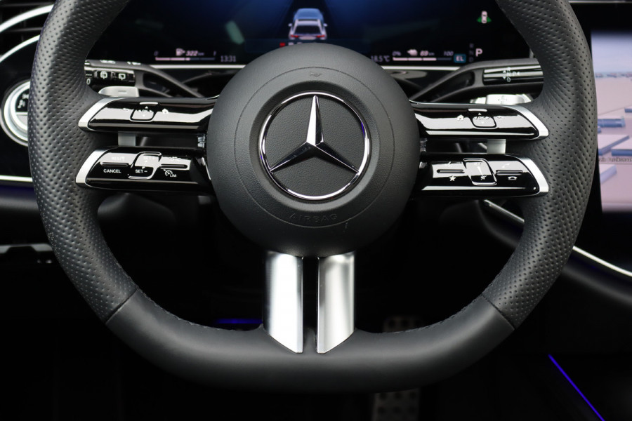 Mercedes-Benz E-Klasse 300 e AMG Line Aut9 | MBUX Hyperscreen | Distronic+ | Burmester | Panoramadak | Memory | 3D-Display | Trekhaak | Digital Light | HUD | Surround Camera |