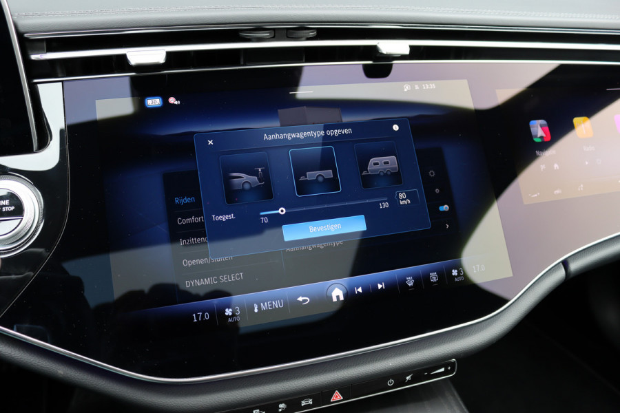 Mercedes-Benz E-Klasse 300 e AMG Line Aut9 | MBUX Hyperscreen | Distronic+ | Burmester | Panoramadak | Memory | 3D-Display | Trekhaak | Digital Light | HUD | Surround Camera |