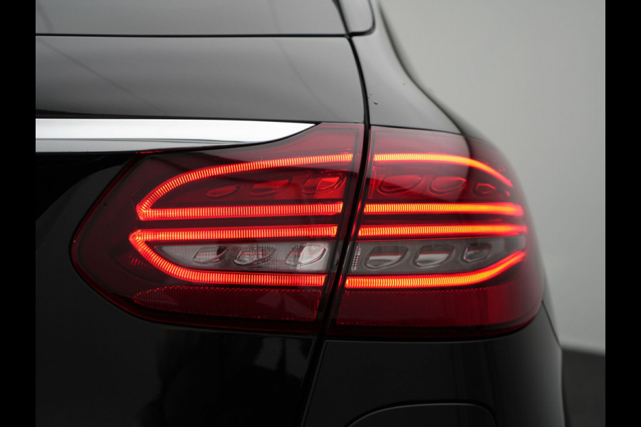 Mercedes-Benz C-Klasse Estate 300 e Advantage Pack Plug In Hybrid PHEV | Multibeam LED | Navigatie | Apple Carplay | Lederen Sportstoelen Verwarmd | Afneembare Trekhaak
