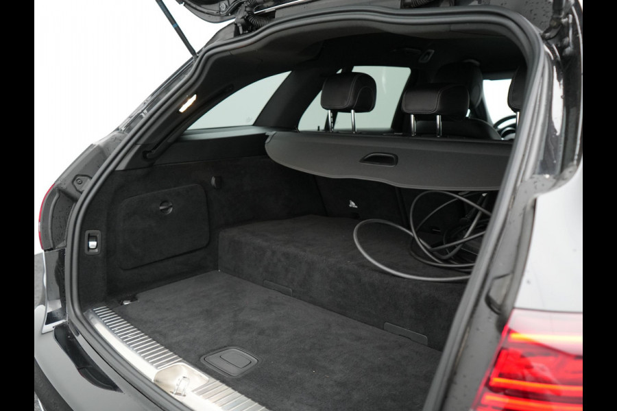 Mercedes-Benz C-Klasse Estate 300 e Advantage Pack Plug In Hybrid PHEV | Multibeam LED | Navigatie | Apple Carplay | Lederen Sportstoelen Verwarmd | Afneembare Trekhaak