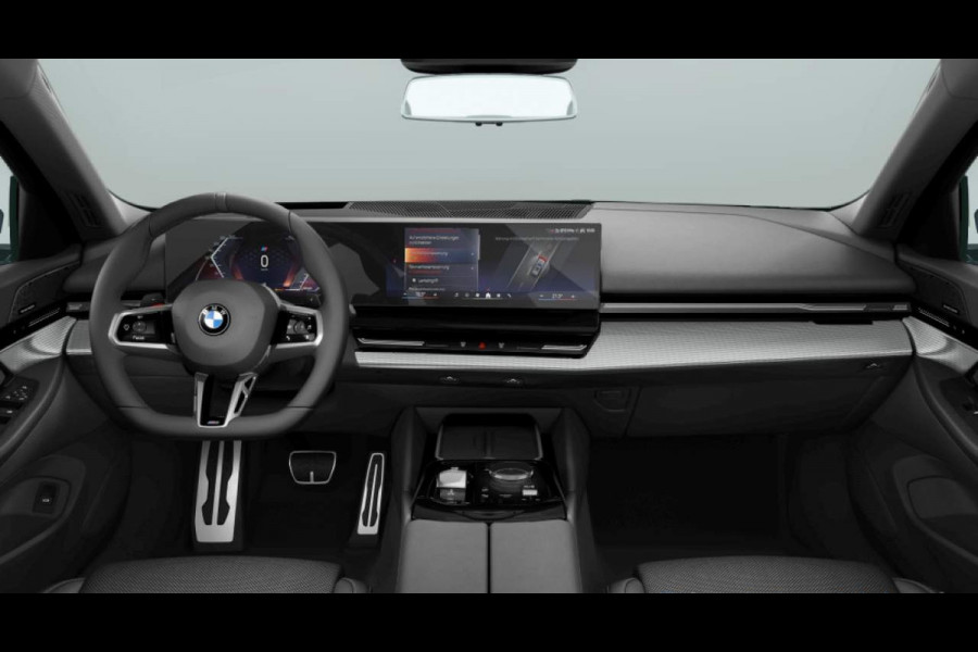 BMW 5 Serie Touring 520d M-Sport - Comfortzetels - Stoelventilatie - Head-up - Harman Kardon