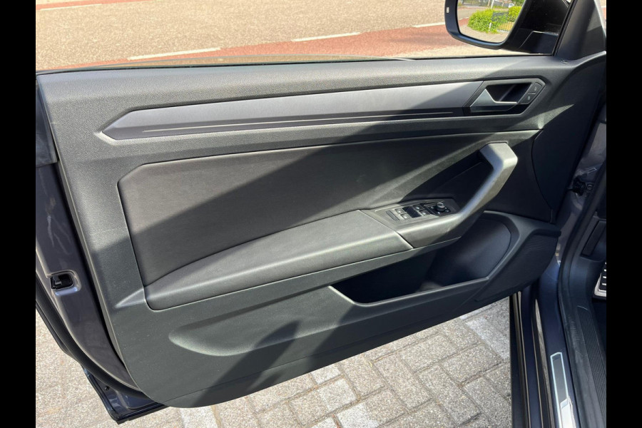 Volkswagen T-Roc Cabrio 1.5 TSI R-Line