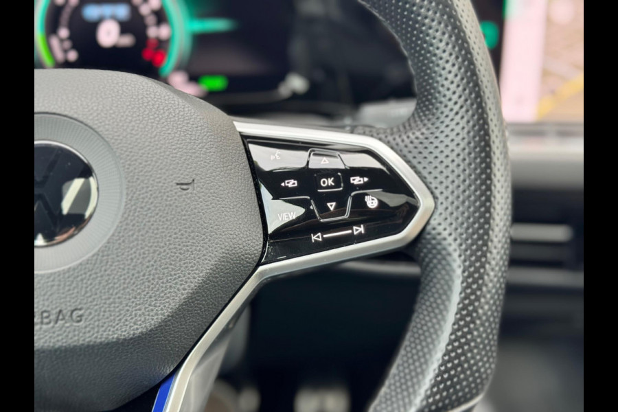 Volkswagen Golf 1.4 eHybrid GTE Pano/HuD/Matrix/Dodehoek