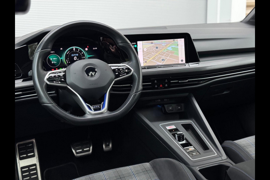 Volkswagen Golf 1.4 eHybrid GTE Pano/HuD/Matrix/Dodehoek