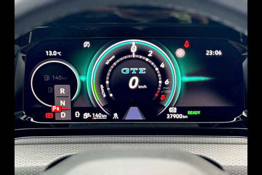 Volkswagen Golf 1.4 eHybrid GTE Pano/HuD/Matrix/Dodehoek