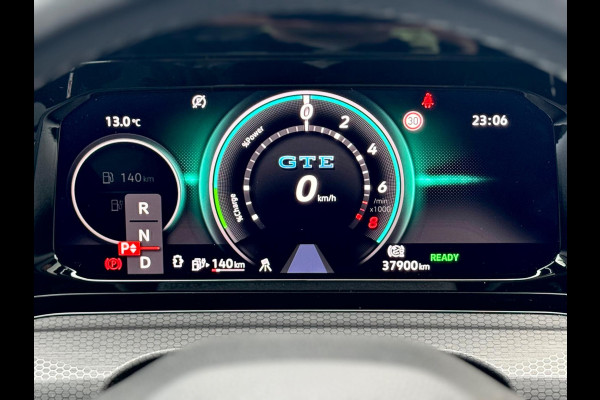 Volkswagen Golf 1.4 eHybrid GTE Pano/HuD/Matrix/Dodehoek