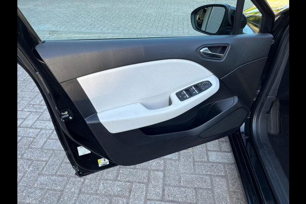 Renault Clio 1.6 E-Tech Hybrid 140 Initiale