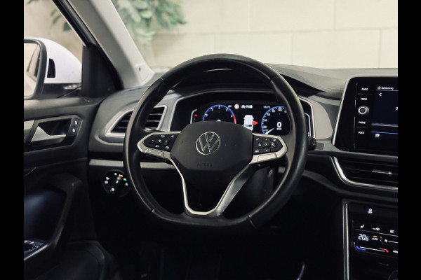 Volkswagen T-Roc 1.5 TSI DSG Style | Massage | IQ | Beats | Trekhaak
