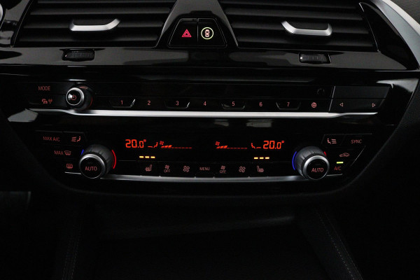 BMW 5 Serie 530e Business Edition Plus (PANO, CAMERA, COMFORTSTOELEN, STOELVERWARMING, SFEERVERLICHTING, DEALER ONDERHOUDEN)