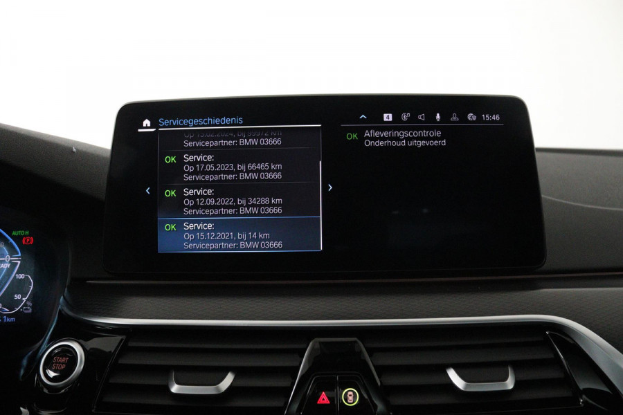 BMW 5 Serie 530e Business Edition Plus (PANO, CAMERA, COMFORTSTOELEN, STOELVERWARMING, SFEERVERLICHTING, DEALER ONDERHOUDEN)