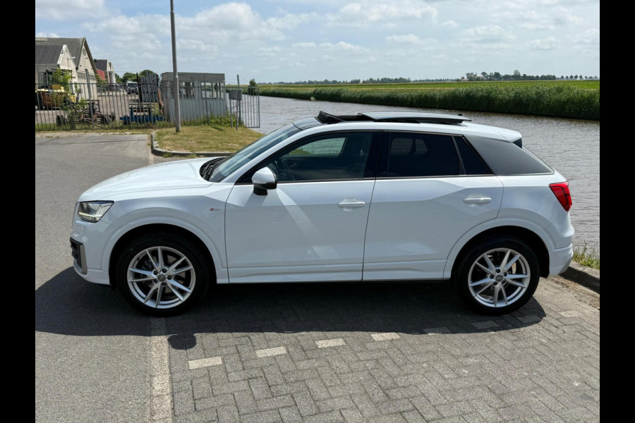 Audi Q2 40 TFSI quattro S Edition B&O/PANO/TREKH./LED/DIGIDASH GEWOON VOL