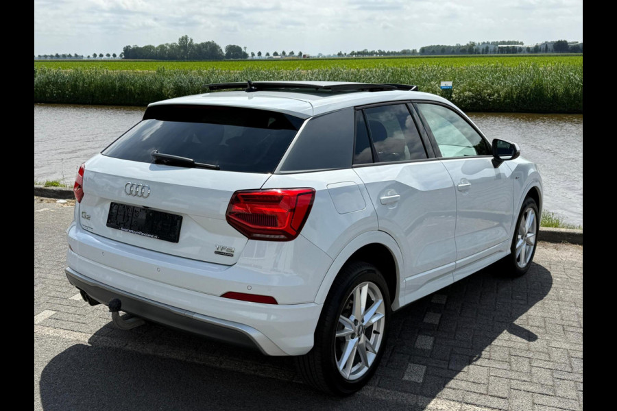 Audi Q2 40 TFSI quattro S Edition B&O/PANO/TREKH./LED/DIGIDASH GEWOON VOL