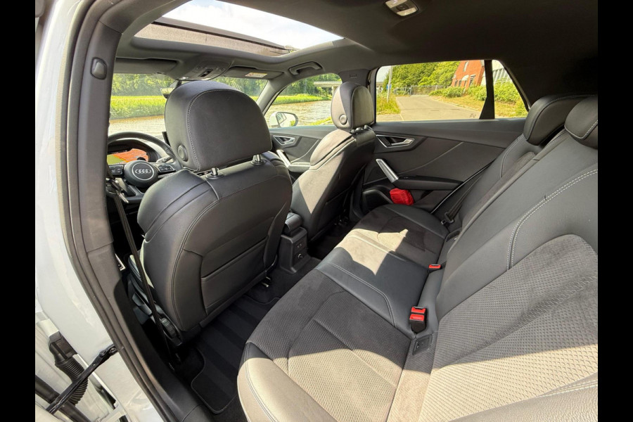 Audi Q2 40 TFSI quattro S Edition B&O/PANO/TREKH./LED/DIGIDASH GEWOON VOL