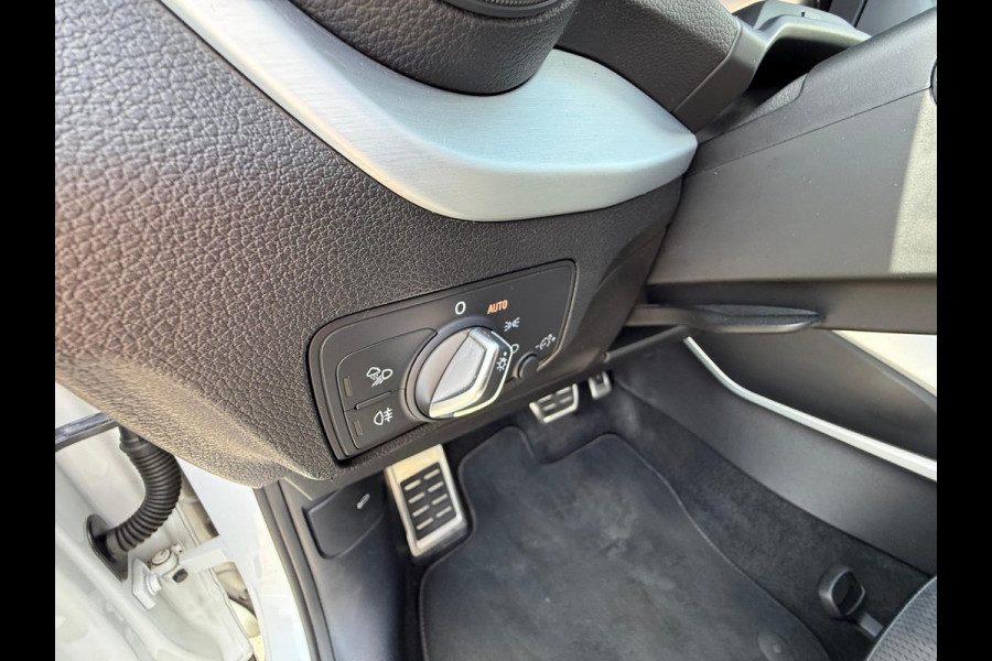 Audi Q2 40 TFSI quattro S Edition B&O/PANO/TREKH./LED/DIGIDASH GEWOON VOL